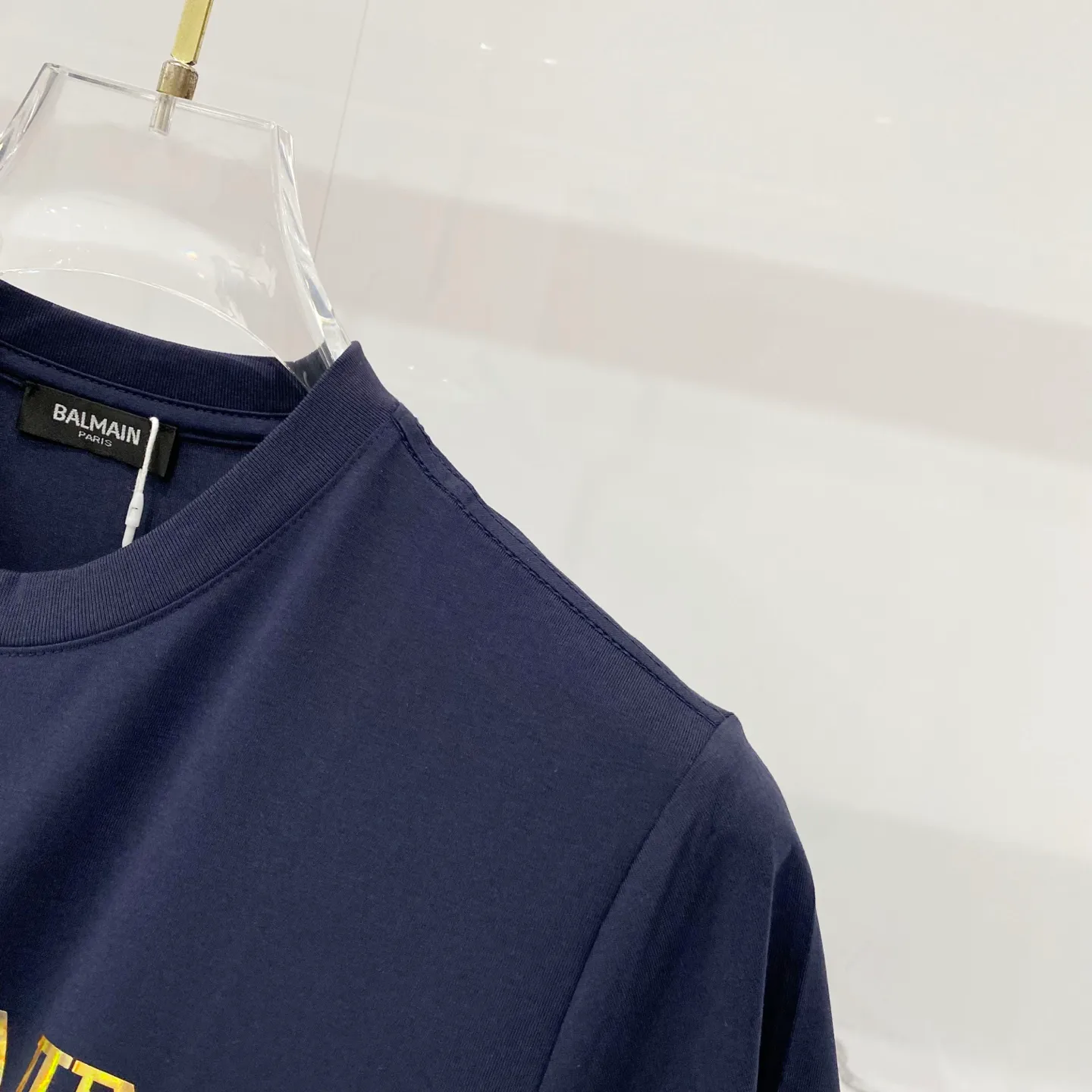 BALMAIN/Balmain - mercerized cotton gram T-shirt for men and women, bronzing brand letters on the front, colorful printed LOGO, pure quality, original fabric 100% cotton, Versatile fashion, light luxury trend, tag, collar label, wash, three labels complete Size: S-2XL Color: Black.White.Royal Blue.